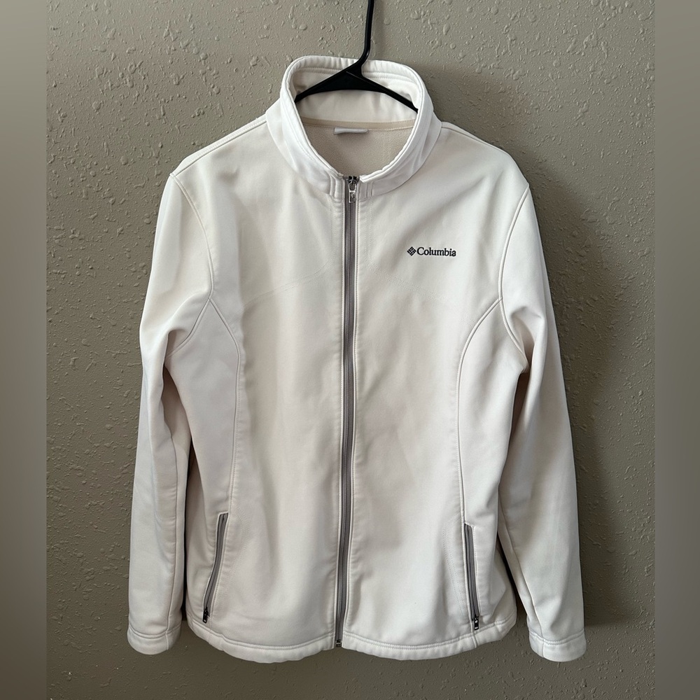 Columbia white zip up jacket size xl.